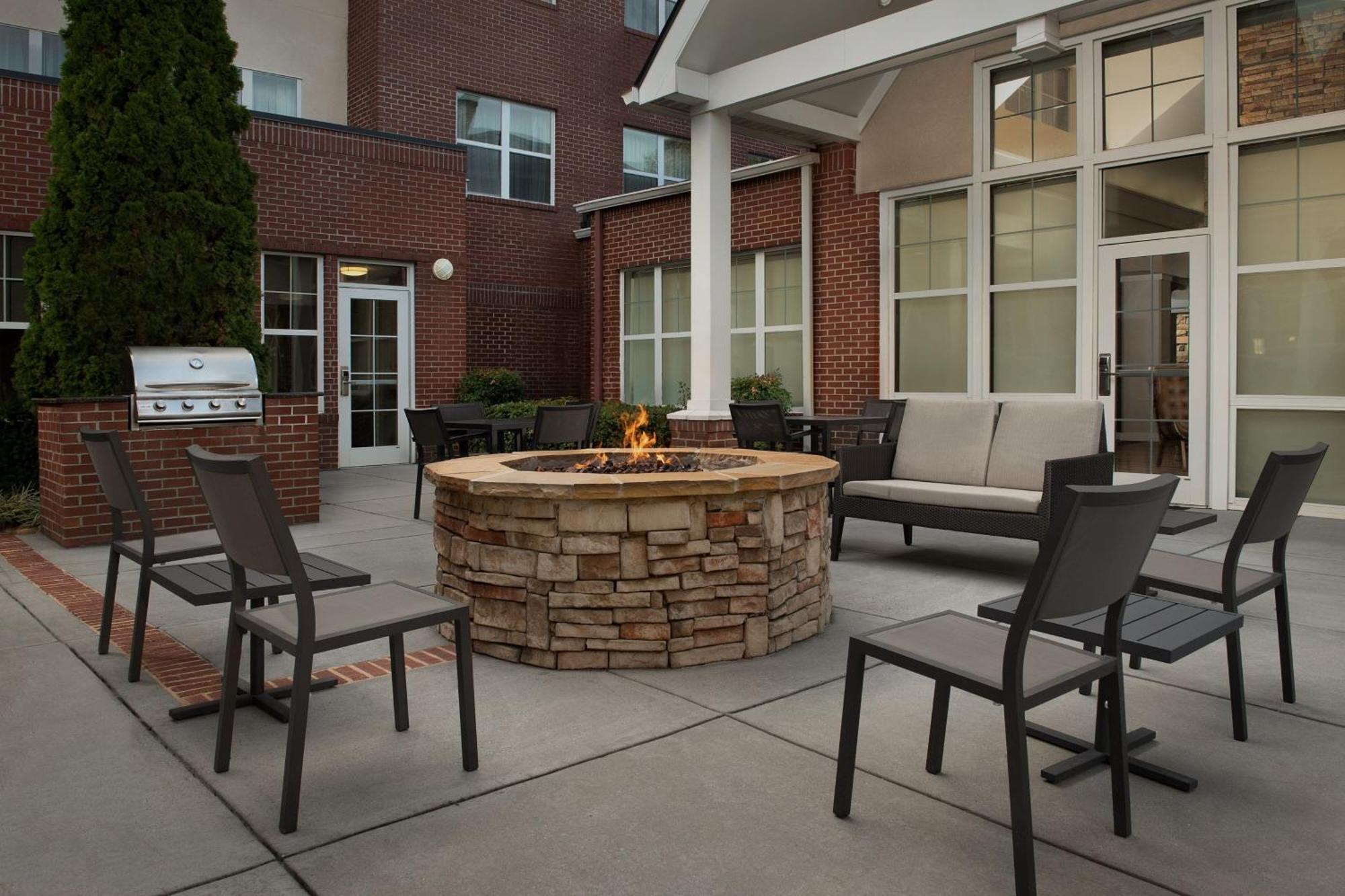 Residence Inn By Marriott Greensboro Airport Экстерьер фото