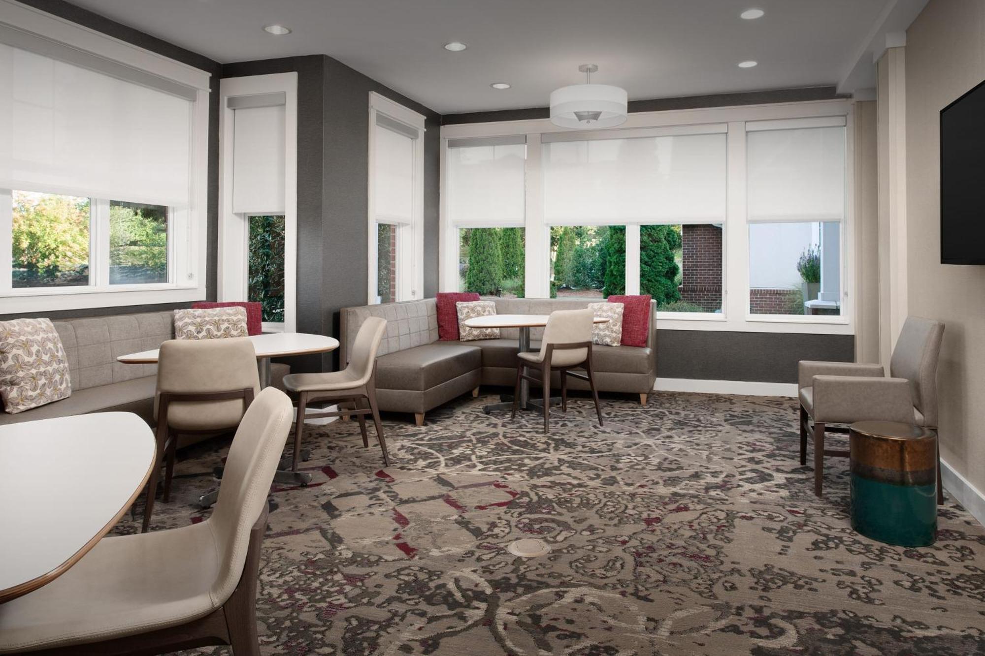 Residence Inn By Marriott Greensboro Airport Экстерьер фото