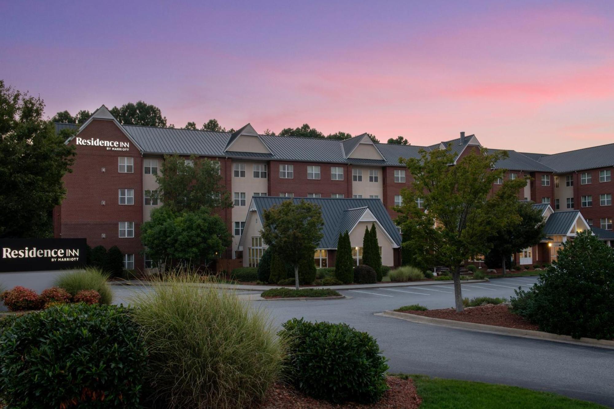 Residence Inn By Marriott Greensboro Airport Экстерьер фото