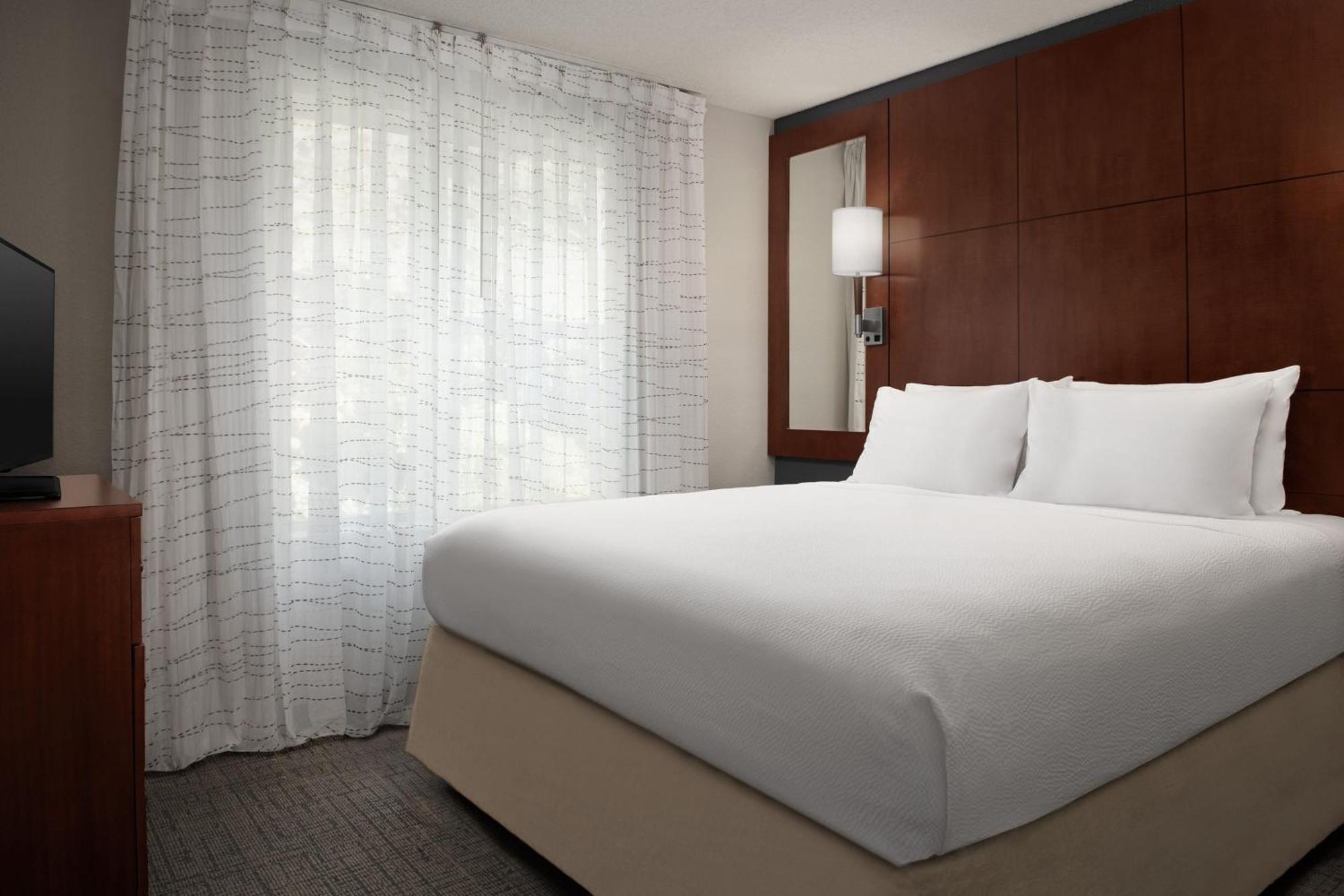 Residence Inn By Marriott Greensboro Airport Экстерьер фото