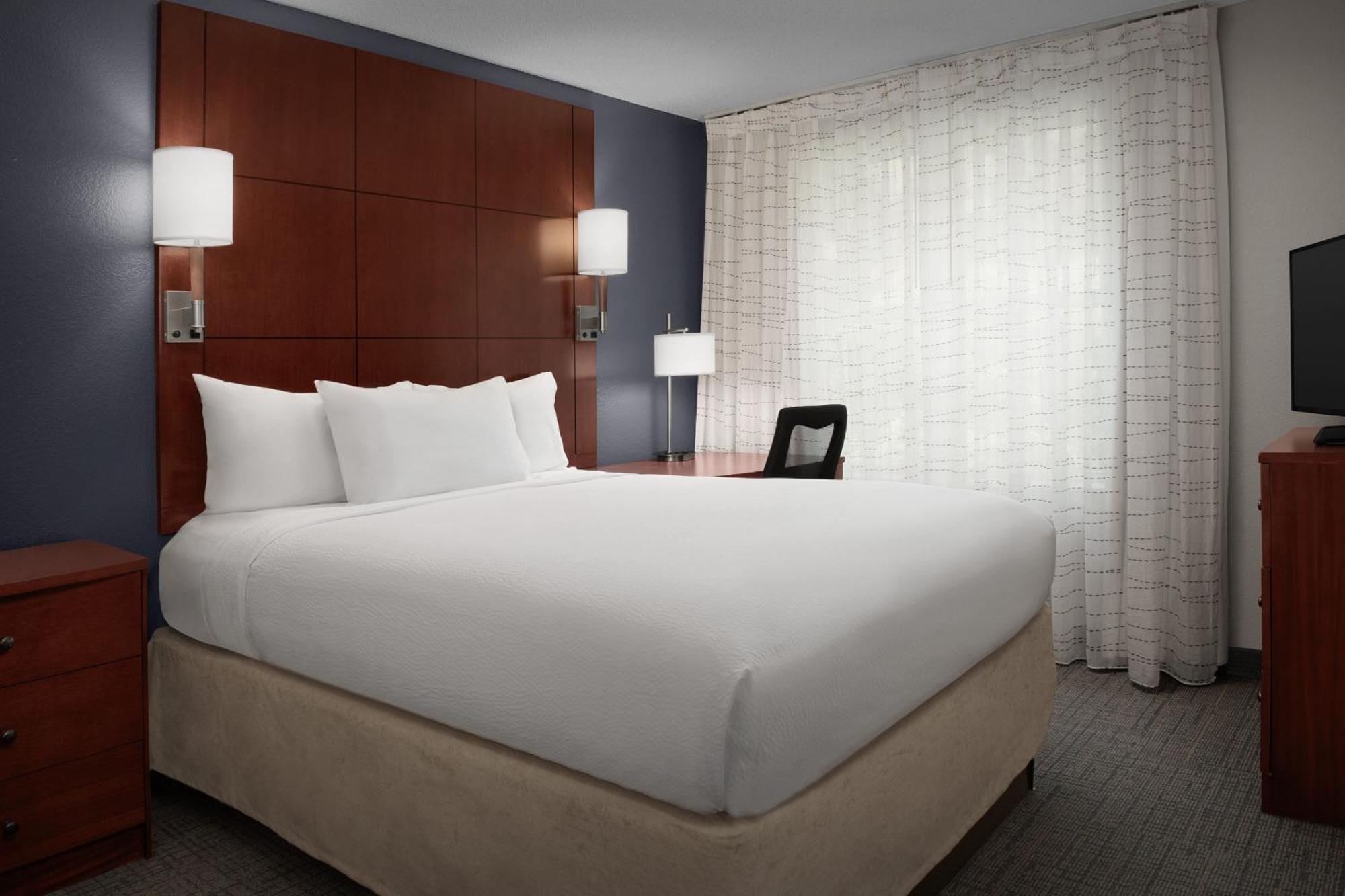 Residence Inn By Marriott Greensboro Airport Экстерьер фото